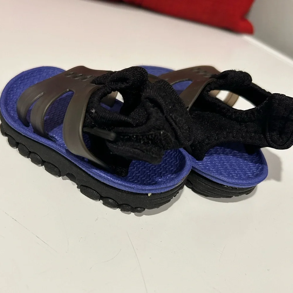 NWOT Baby Water Sandals